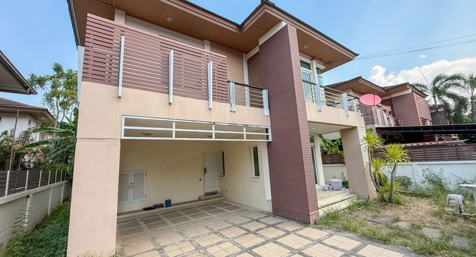 For sale 3 bedrooms house in Si Racha, Chonburi