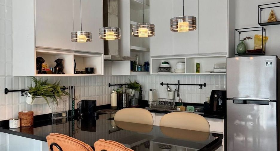 For rent 2 ベッドルーム condo in Pathum Wan, Bangkok