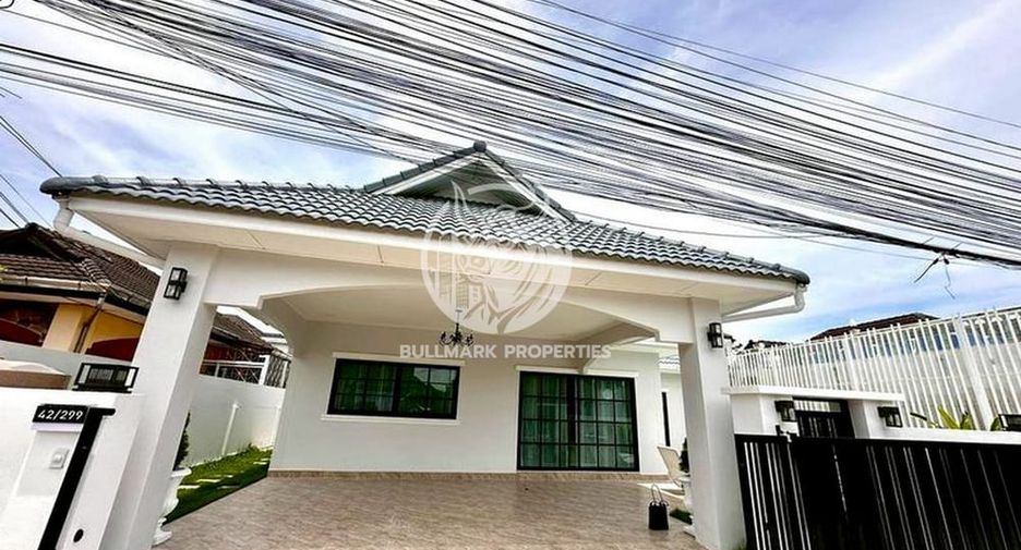 Casa en alquiler de 3 habitaciones en Bang Lamung, Chonburi