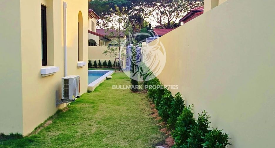 For rent 3 bedrooms house in Sattahip, Chonburi