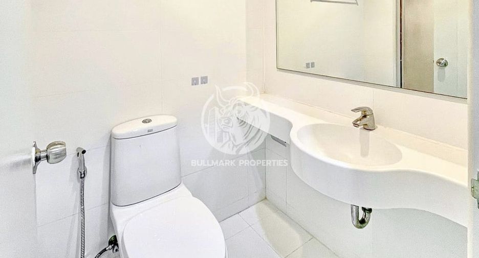 For rent 1 bed condo 