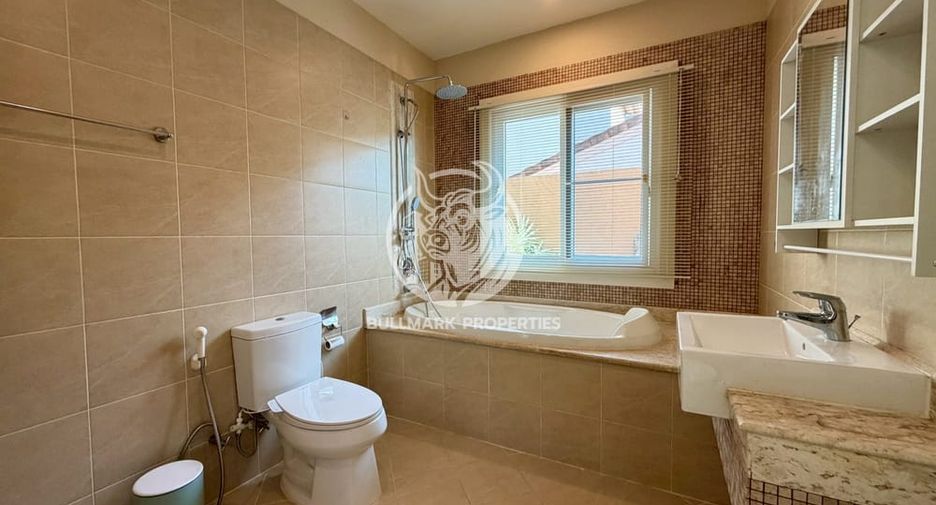 For rent 3 bedrooms house in Bang Lamung, Chonburi