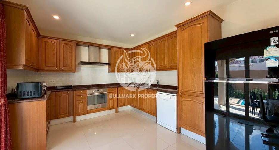 For rent 3 bedrooms house in Bang Lamung, Chonburi