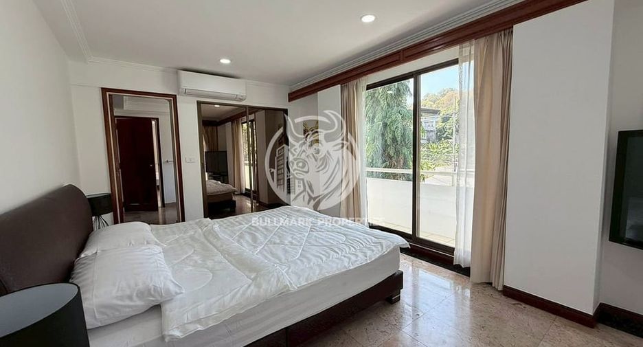 For rent 4 bedrooms condo in Bang Lamung, Chonburi