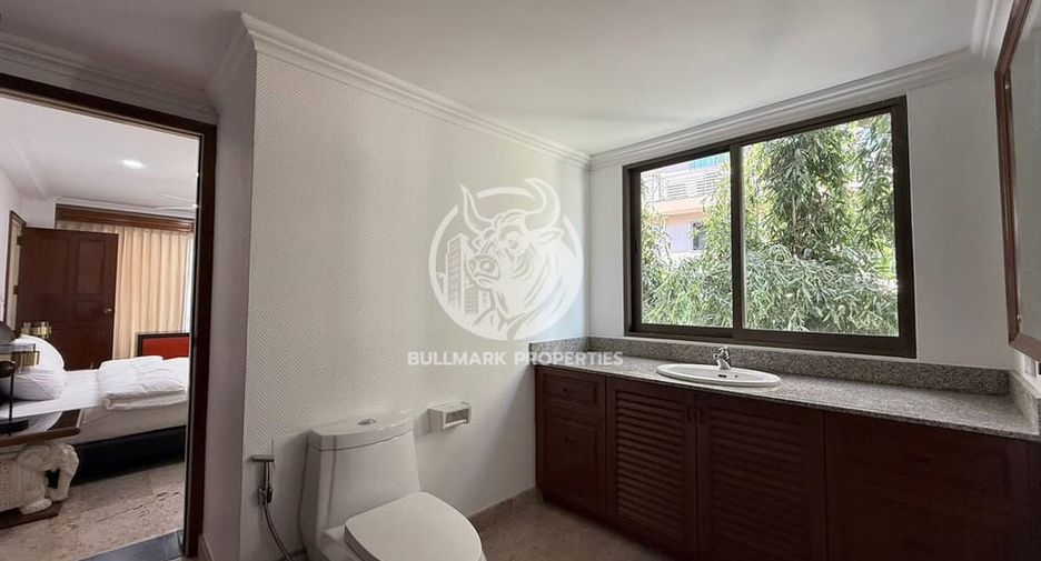 For rent 4 bedrooms condo in Bang Lamung, Chonburi