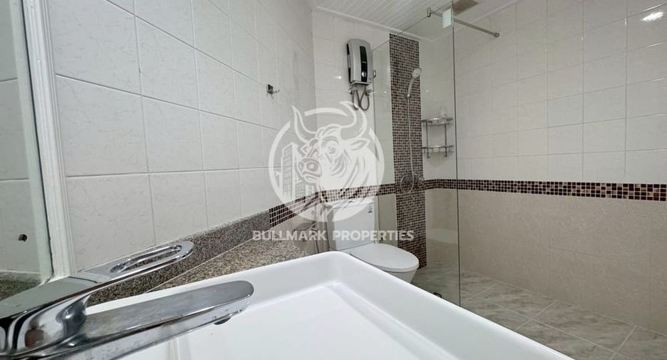 À louer 3 chambres condo à Bang Lamung, Chonburi