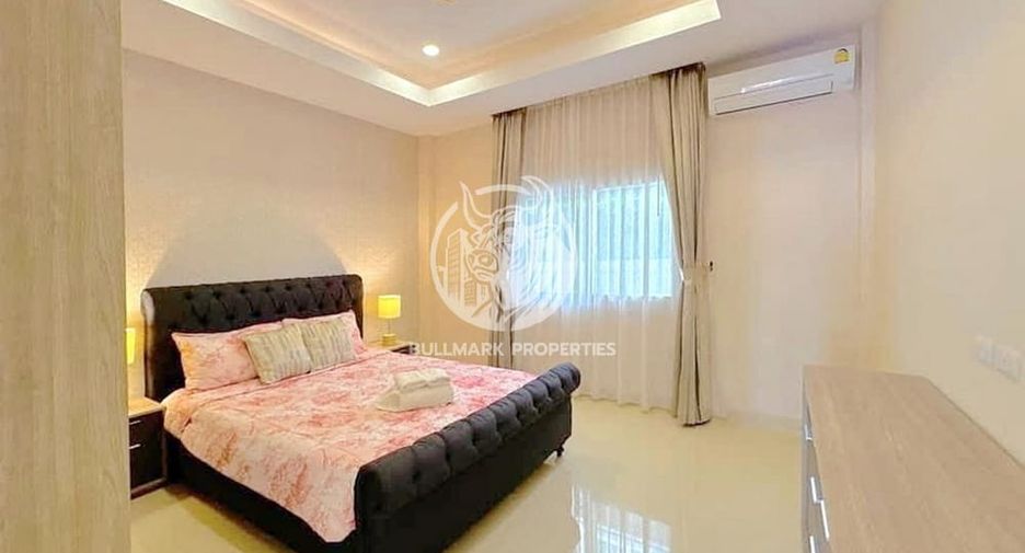 Villa zur Miete und zum Kauf mit 4 Zimmer in Bang Lamung, Chonburi