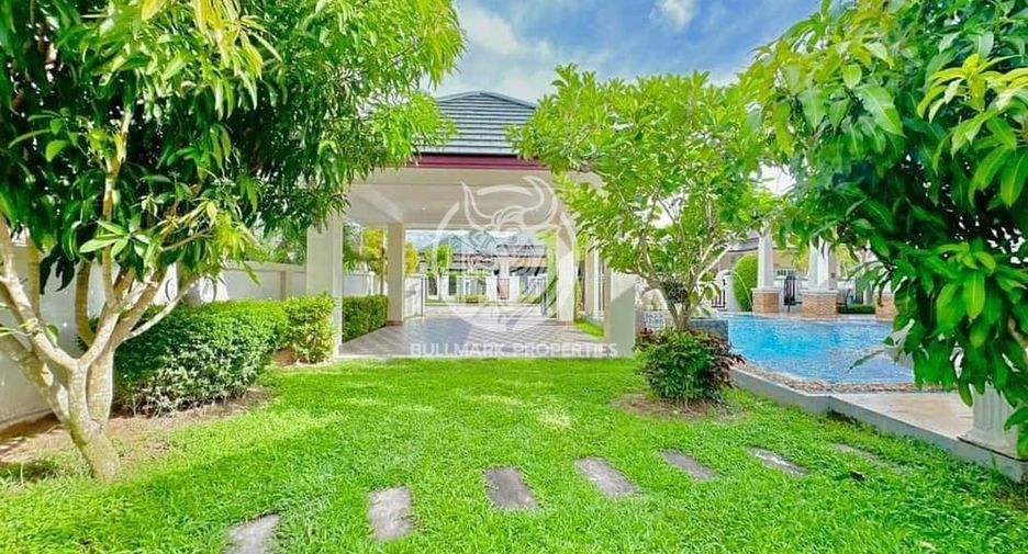 Villa zur Miete und zum Kauf mit 4 Zimmer in Bang Lamung, Chonburi