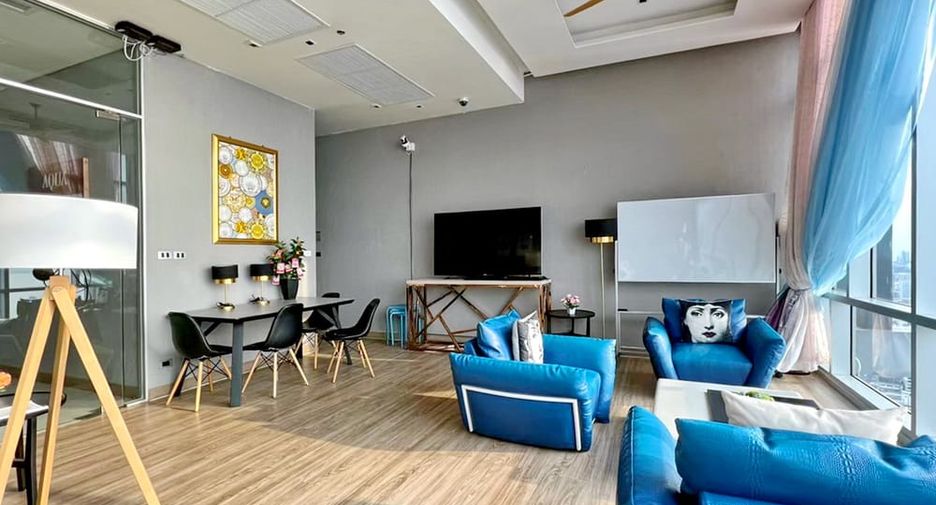 For rent 3 bedrooms condo in Bang Lamung, Chonburi