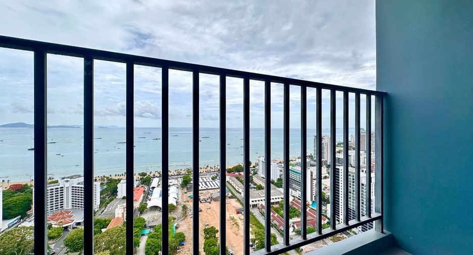 For rent 3 bedrooms condo in Bang Lamung, Chonburi