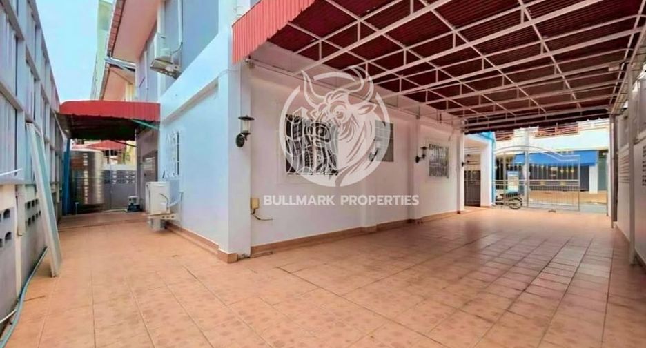 For rent 4 bedrooms house in Bang Lamung, Chonburi