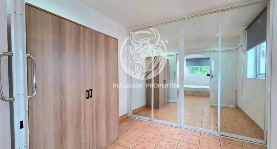 For rent 4 bedrooms house in Bang Lamung, Chonburi