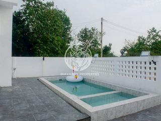 Villa en alquiler de 3 habitaciones en Bang Lamung, Chonburi
