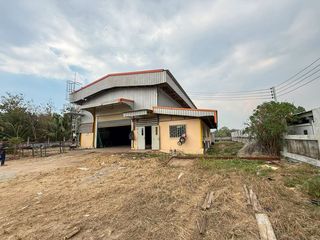 出售 仓库 在 Si Racha, Chon Buri