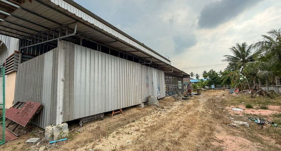 For sale warehouse in Si Racha, Chonburi