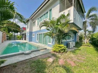 For rent 4 bedrooms villa in Bang Lamung, Chonburi