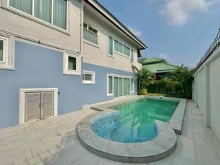 For rent 4 bedrooms villa in Bang Lamung, Chonburi