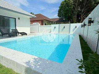 For rent and for sale 4 bedrooms house in Bang Lamung, Chonburi