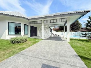 For rent and for sale 4 bedrooms house in Bang Lamung, Chonburi