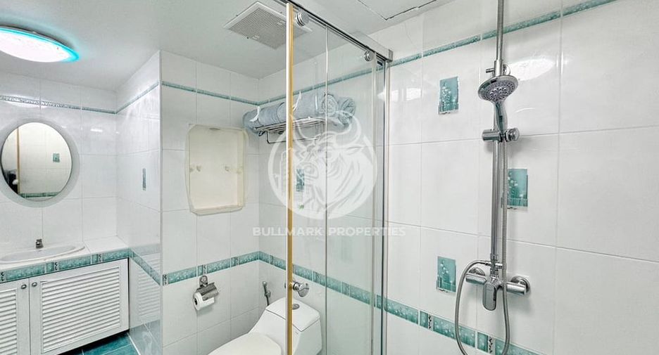 For rent 2 bedrooms condo in Bang Lamung, Chonburi