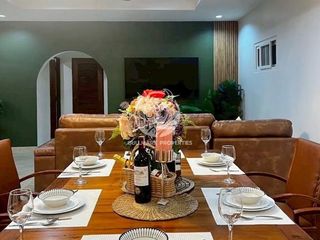 Villa en alquiler de 4 habitaciones en Bang Lamung, Chonburi