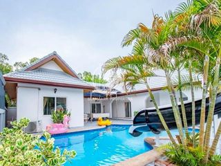 Villa en alquiler de 4 habitaciones en Bang Lamung, Chonburi