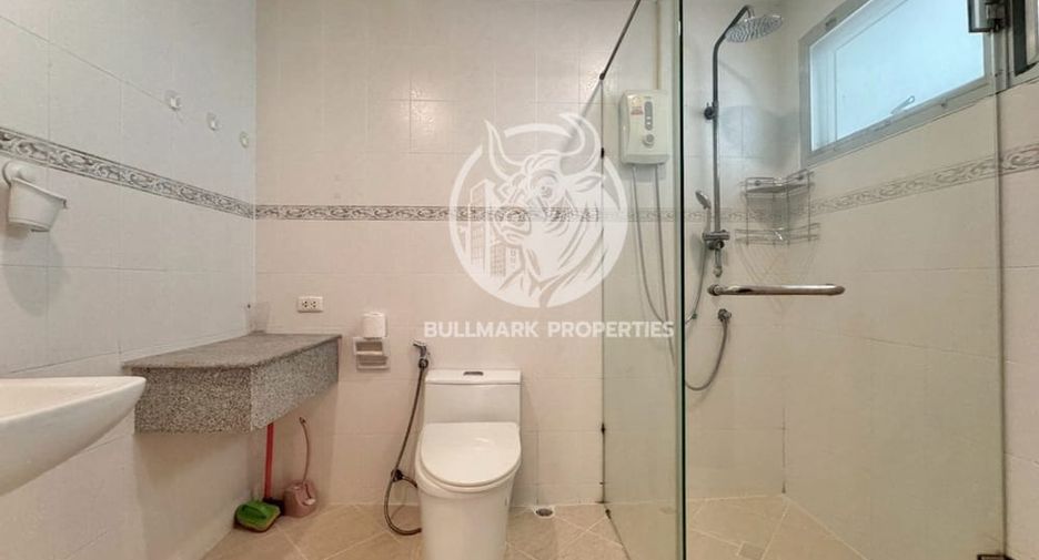 For rent 3 bedrooms house in Bang Lamung, Chonburi