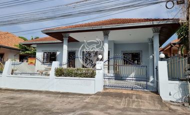 Casa en alquiler de 3 habitaciones en Bang Lamung, Chonburi