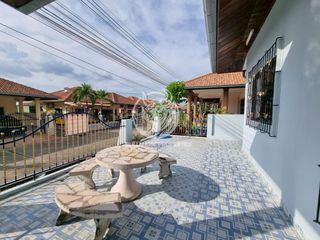 À louer 3 chambres maison à Bang Lamung, Chonburi