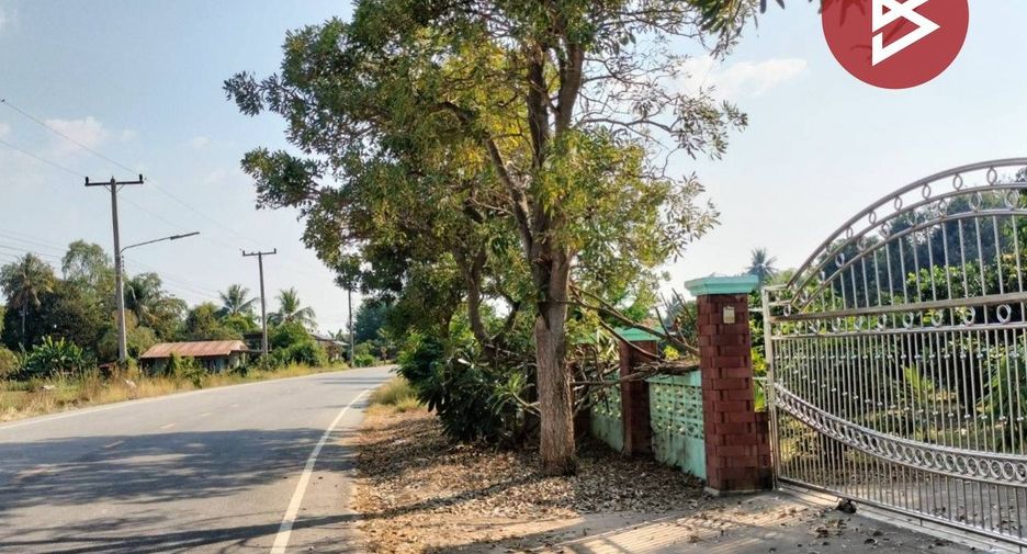 For sale 3 bedrooms house in Bang Rakam, Phitsanulok