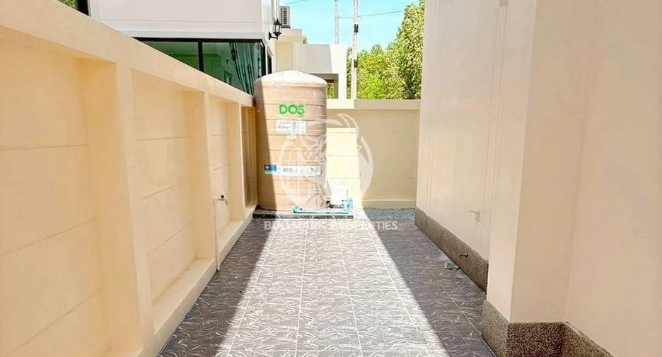 For rent 3 bedrooms house in Bang Lamung, Chonburi