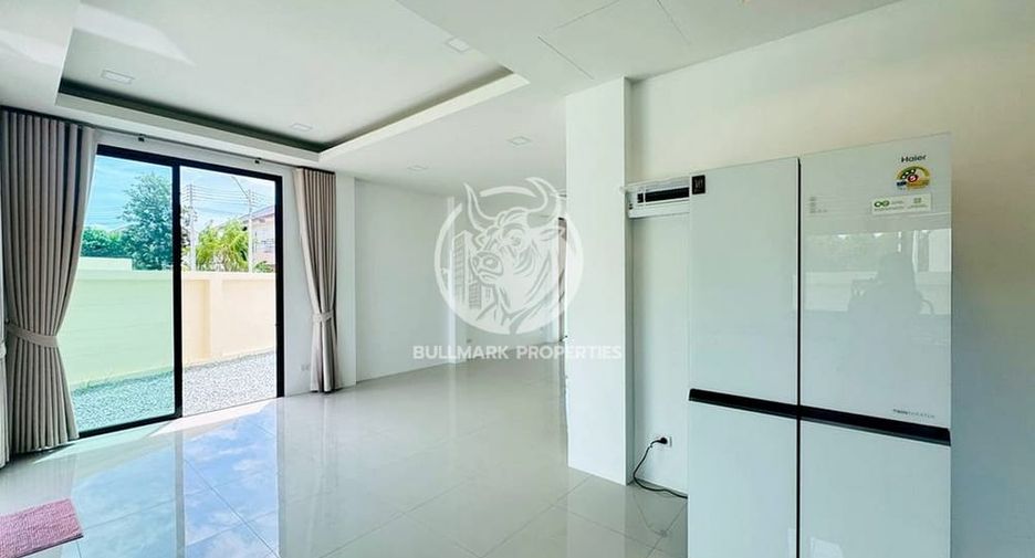 For rent 3 bedrooms house in Bang Lamung, Chonburi