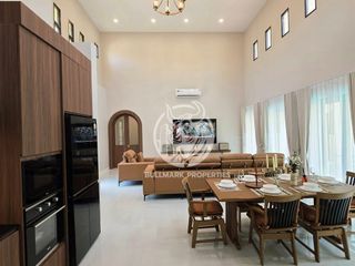 À louer et à vendre 3 chambres maison à Huay Yai, Pattaya