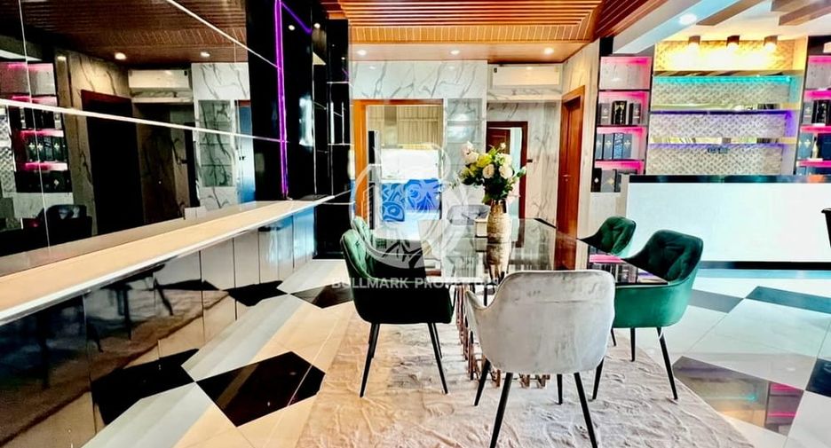 Casa en alquiler y en venta de 4 habitaciones en Bang Lamung, Chonburi