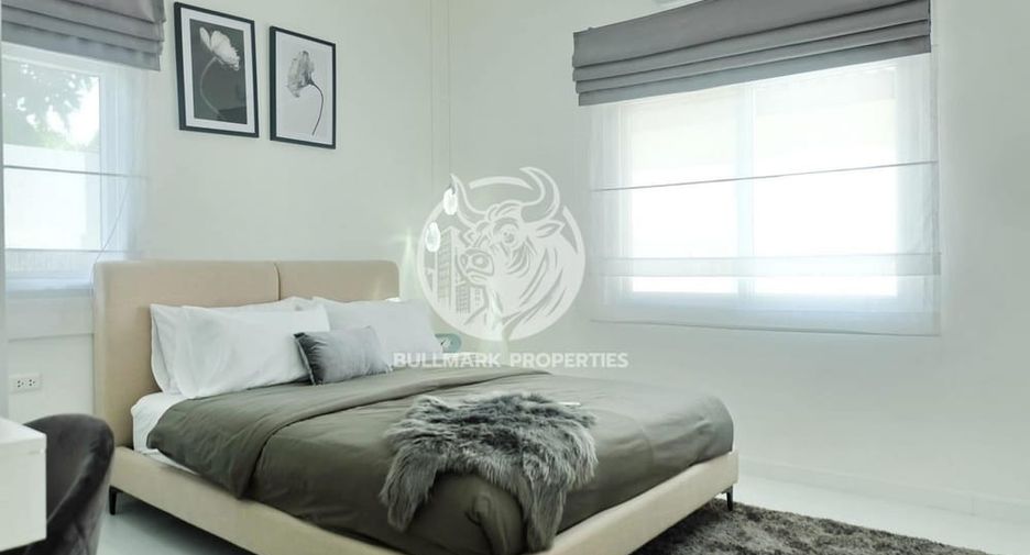 Villa en alquiler de 3 habitaciones en Bang Lamung, Chonburi