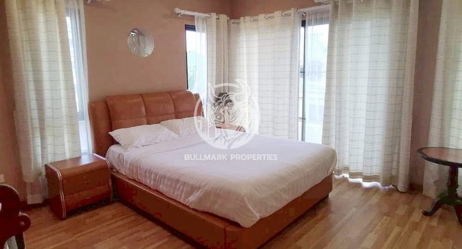 Haus zur Miete mit 3 Zimmer in Sattahip, Chonburi