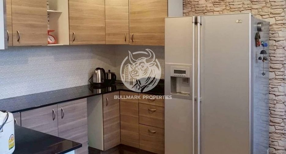 Haus zur Miete mit 3 Zimmer in Sattahip, Chonburi