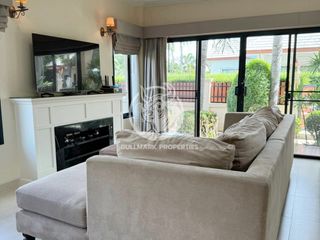 Villa en alquiler y en venta de 3 habitaciones en Bang Lamung, Chonburi