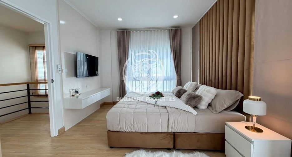 Продажа 3 спальни дом в Банг Ламунг, Чонбури