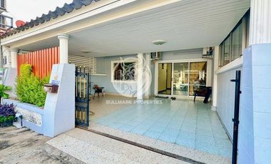 Casa en alquiler de 2 habitaciones en Bang Lamung, Chonburi