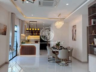 出租 和 出售 4 卧室 独立屋 在 Bang Lamung, Chon Buri
