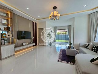 出租 和 出售 4 卧室 独立屋 在 Bang Lamung, Chon Buri