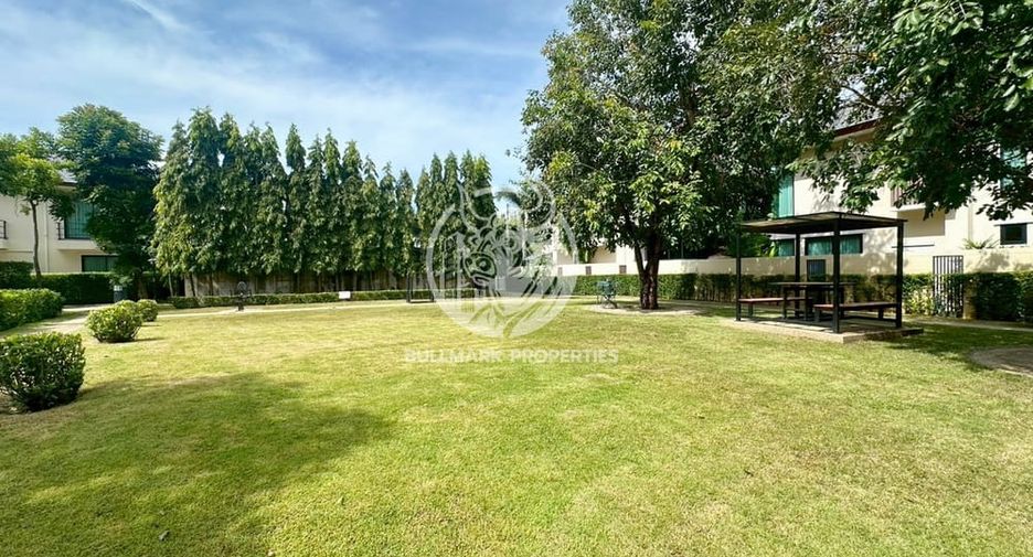 For rent 4 bedrooms house in Bang Lamung, Chonburi