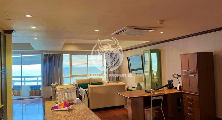 For rent 2 bedrooms condo in Bang Lamung, Chonburi