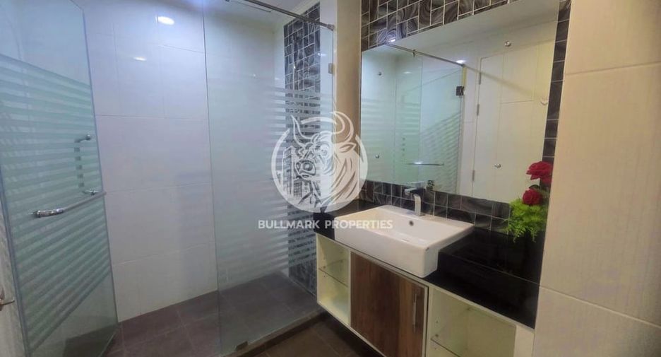 For rent 2 bedrooms condo in Bang Lamung, Chonburi