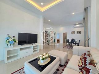À louer 3 chambres maison à Bang Lamung, Chonburi