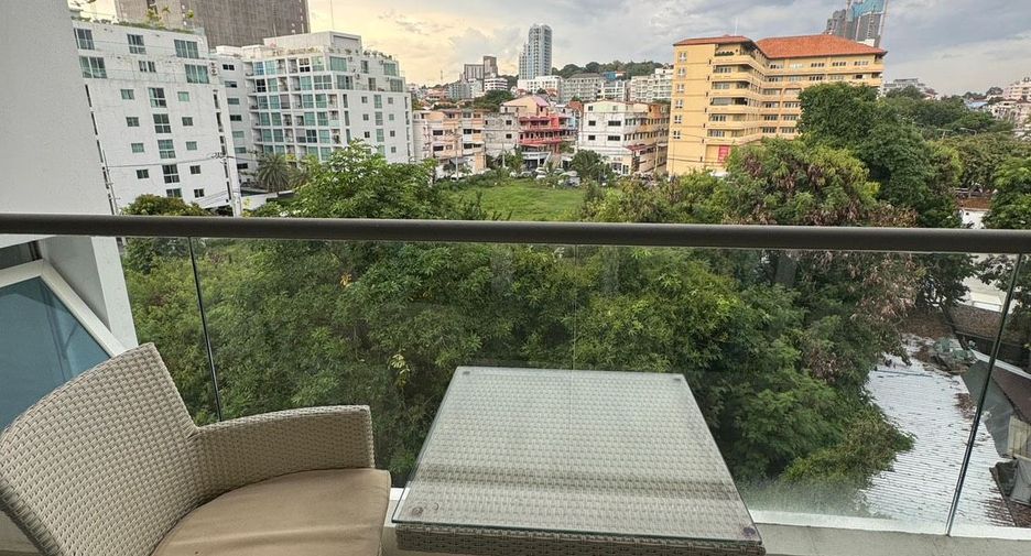 For sale studio condo in Bang Lamung, Chonburi