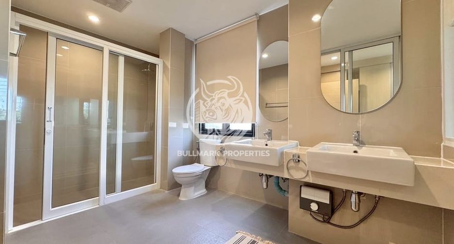 Haus zur Miete mit 3 Zimmer in Bang Lamung, Chonburi