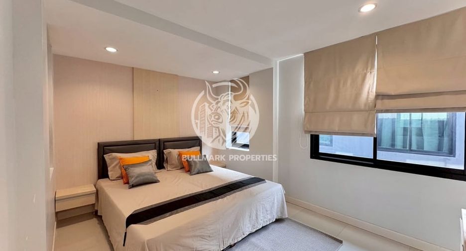 Haus zur Miete mit 3 Zimmer in Bang Lamung, Chonburi