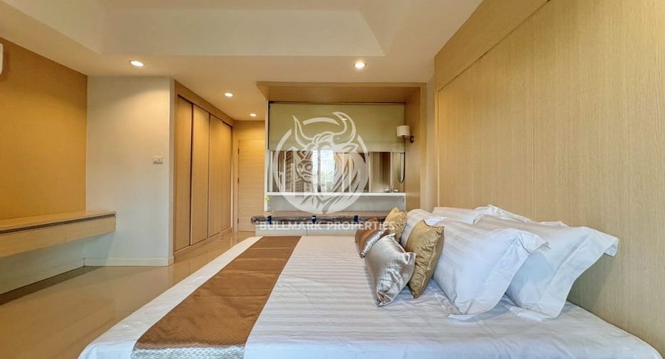 Haus zur Miete mit 3 Zimmer in Bang Lamung, Chonburi